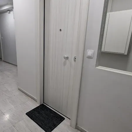 Intimate Escape Патра